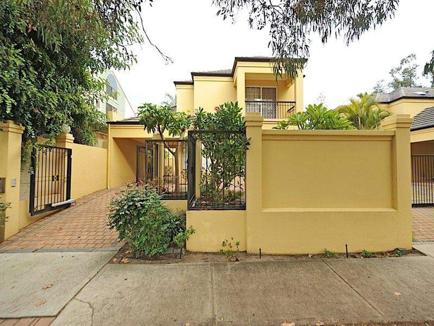 3 bedrooms Townhouse in  SOUTH PERTH WA, 6151