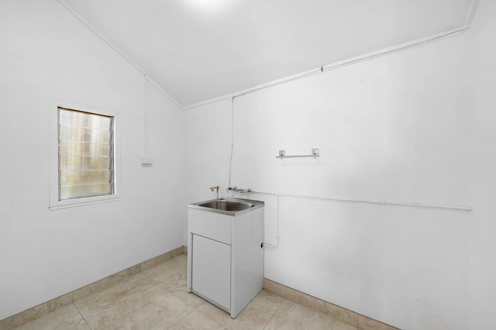 Additional image 12 of 38 Oyster Point Esplanade, Scarborough QLD 4020