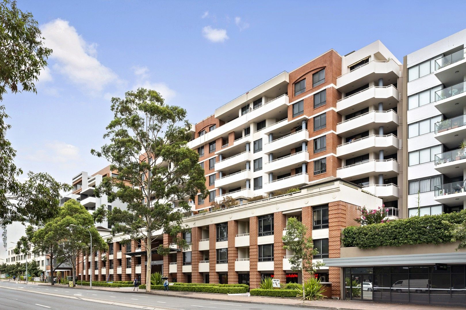 2 bedrooms Apartment / Unit / Flat in 77/121 Pacific Highway HORNSBY NSW, 2077