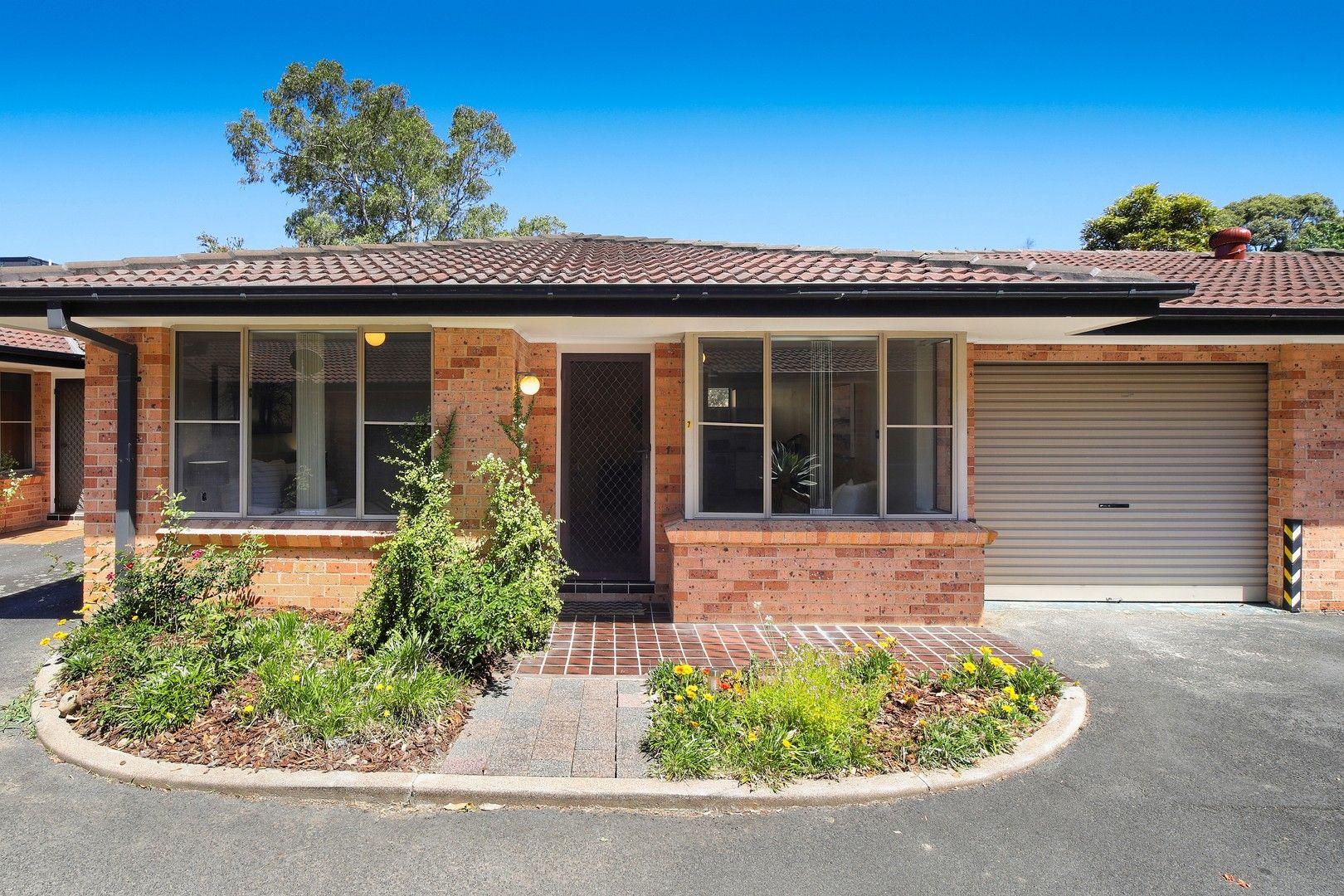 7/207 Albany Street, Point Frederick NSW 2250, Image 0