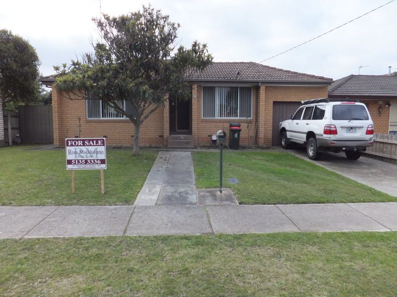 3 bedrooms House in 34 The Avenue MORWELL VIC, 3840
