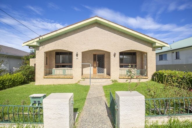 Picture of 98 Erskine Street, ARMIDALE NSW 2350