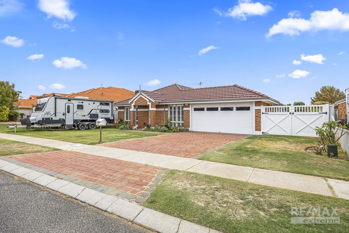 4 bedrooms House in 47 Amberley Way PEARSALL WA, 6065