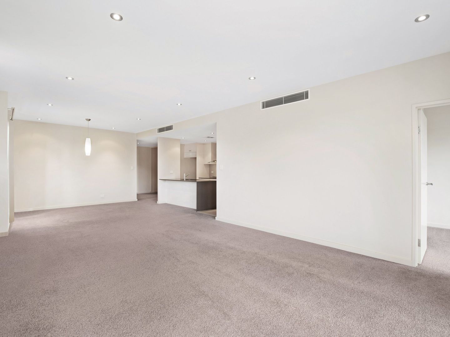 4/24 Brooks Parade, Belmont NSW 2280, Image 2