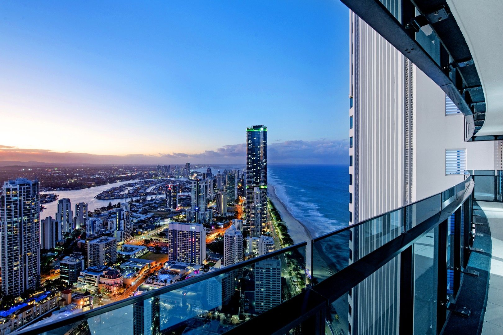 Surfers Paradise, Gold Coast - One The Esplanade