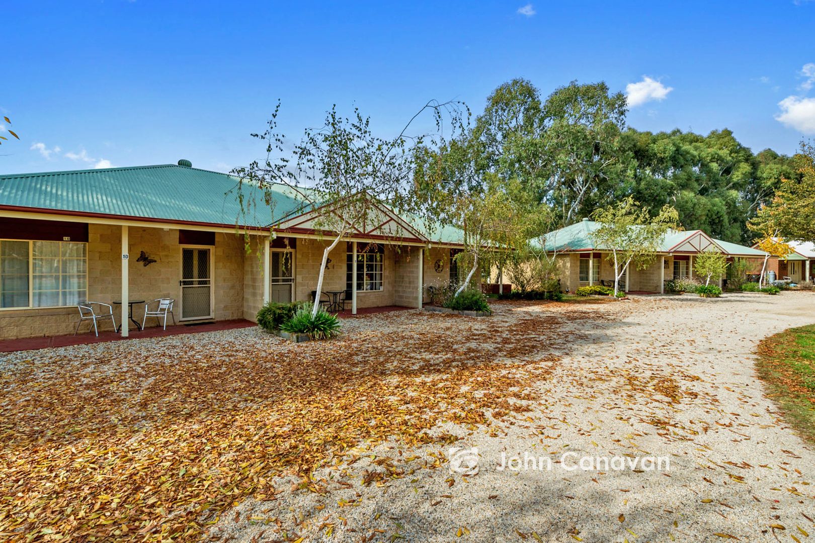 2-4 Greenvale Lane, Mansfield VIC 3722, Image 1