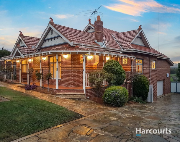 27 George Knox Drive, Rowville VIC 3178