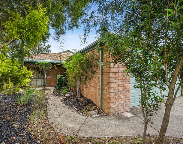 16 Martens Court, Taylors Lakes VIC 3038