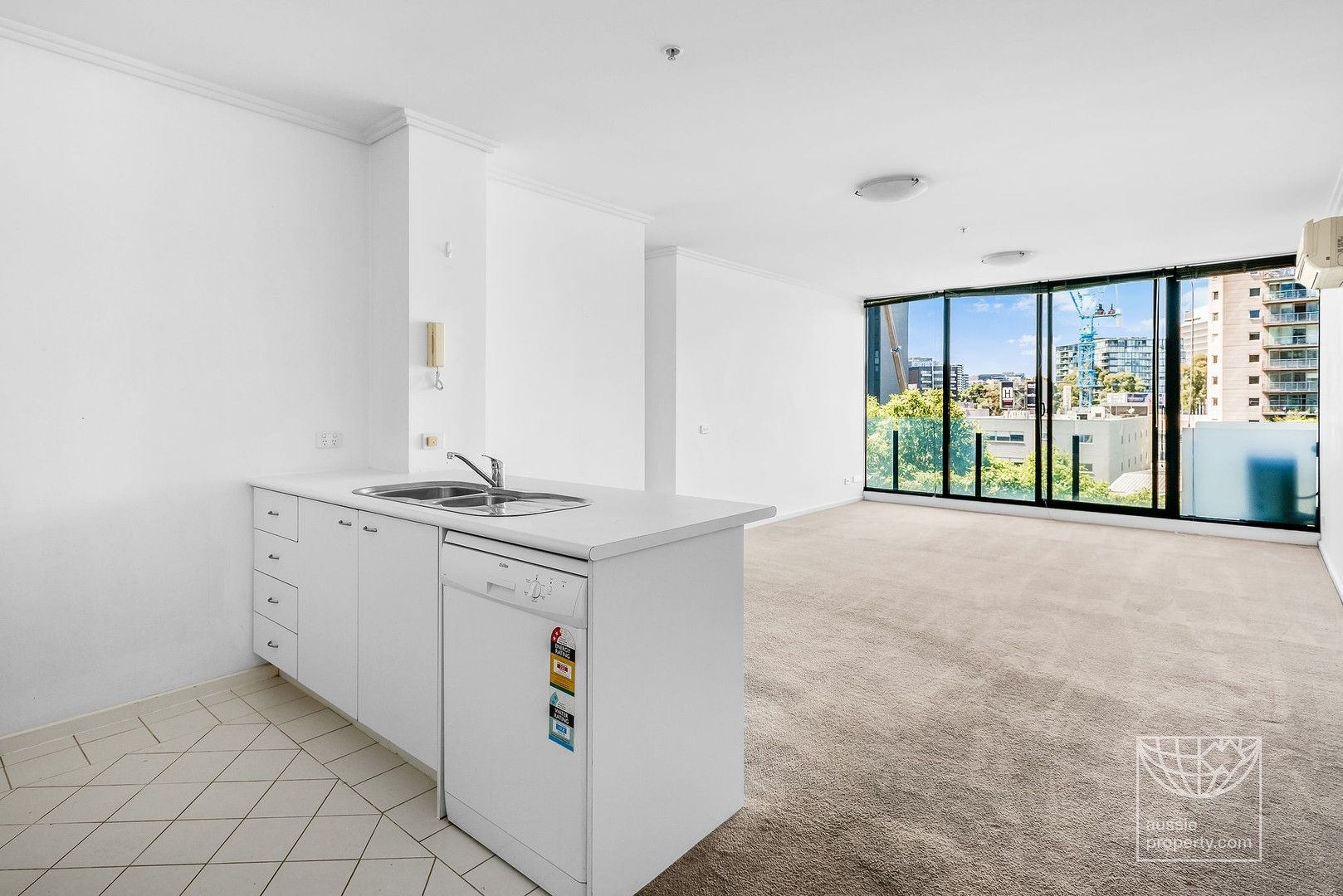 2 bedrooms Apartment / Unit / Flat in 406/38 Bank Street SOUTH MELBOURNE VIC, 3205