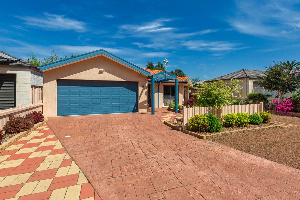 4 Waterview Gardens, Jerrabomberra NSW 2619, Image 1