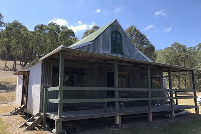 Picture of 385 Shaws Gully Road, MURRINDAL VIC 3885