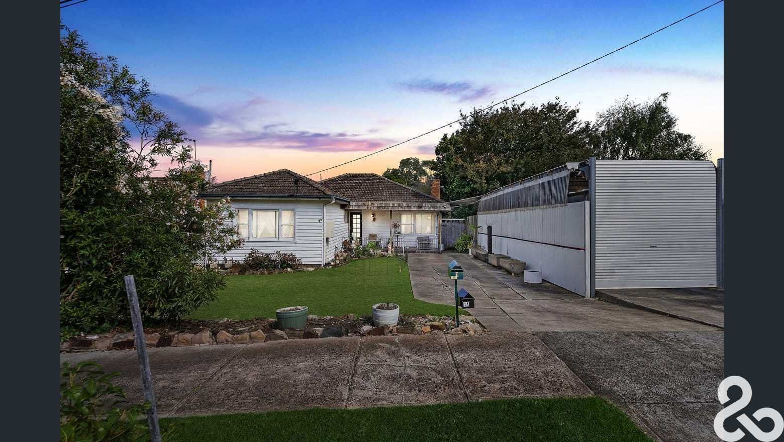 5 bedrooms House in 1 Southam Street BRUNSWICK WEST VIC, 3055