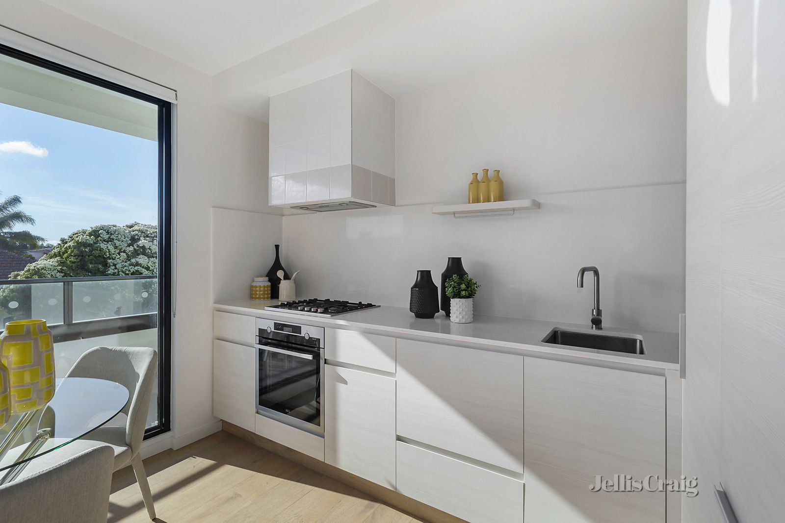 104/1B Kokaribb Road, Carnegie VIC 3163, Image 2