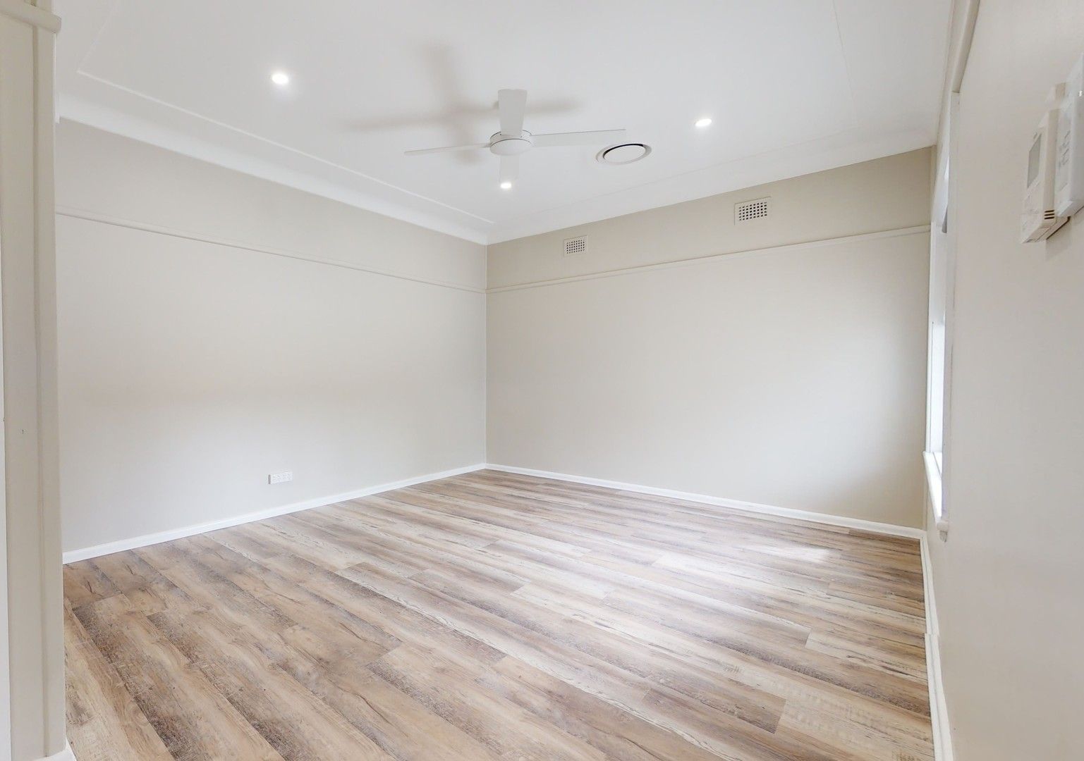 3 bedrooms House in 33 Penrose Crescent SOUTH PENRITH NSW, 2750