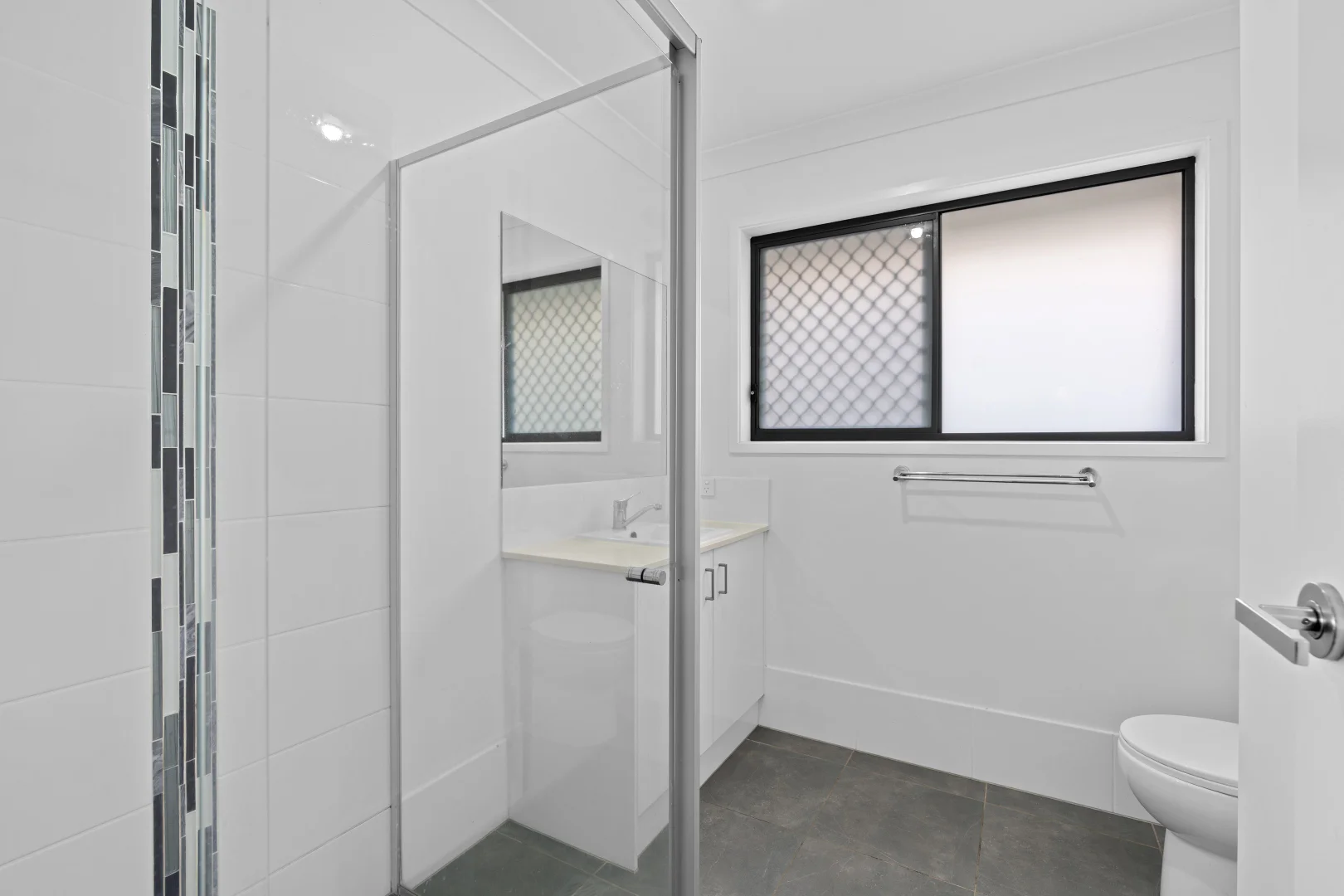 Additional image 7 of 16 Bloomfield Esplanade, South Maclean QLD 4280