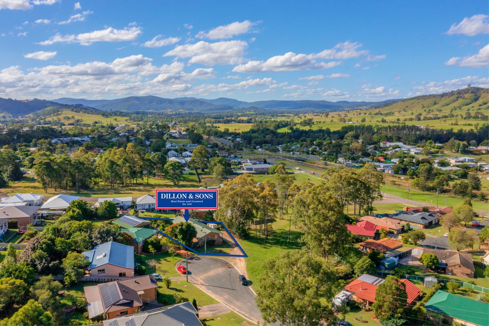 7 & 7A Wilkerson Place, Dungog NSW 2420, Image 2