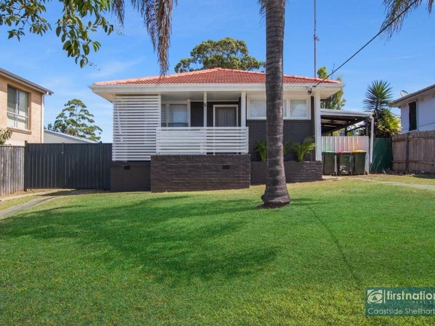 3 bedrooms House in 5 Madigan Boulevard MOUNT WARRIGAL NSW, 2528