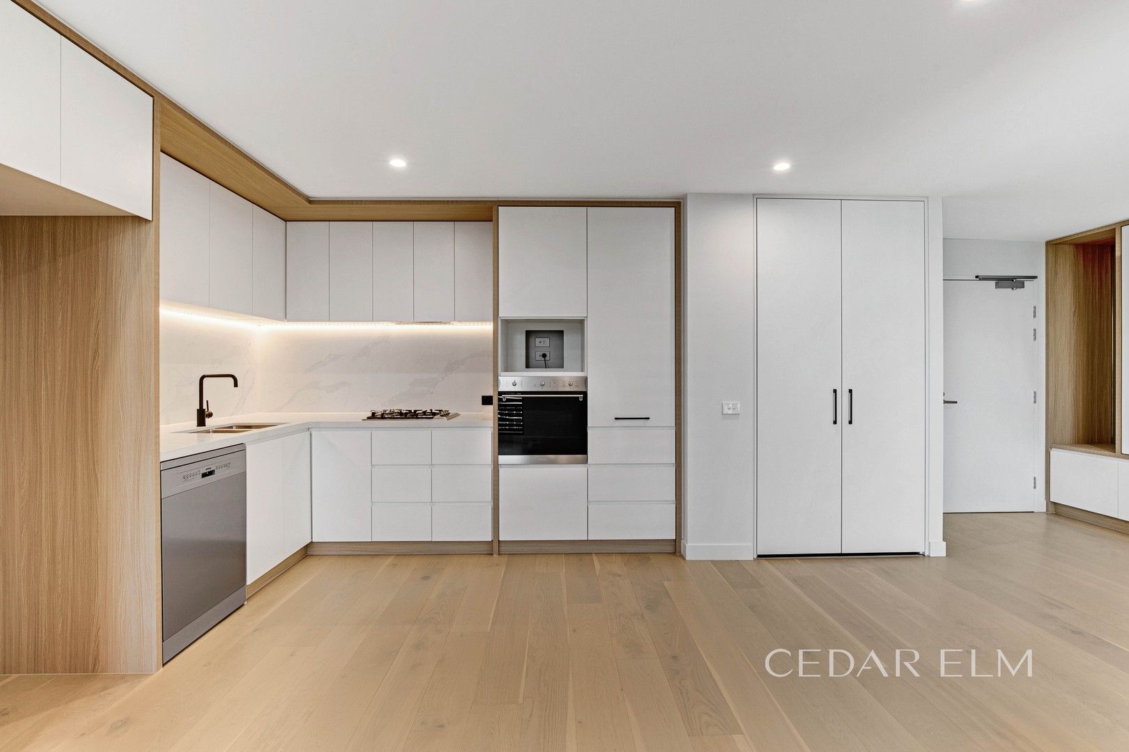2 bedrooms Apartment / Unit / Flat in 610/9 Williamsons Road DONCASTER VIC, 3108