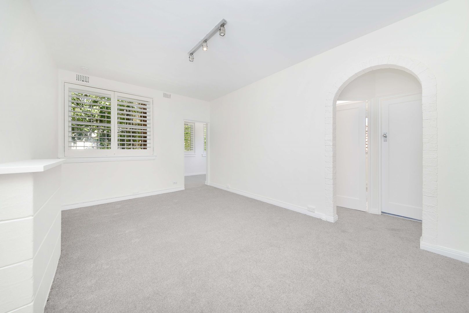 2 bedrooms Apartment / Unit / Flat in 8/36 Manning Road DOUBLE BAY NSW, 2028