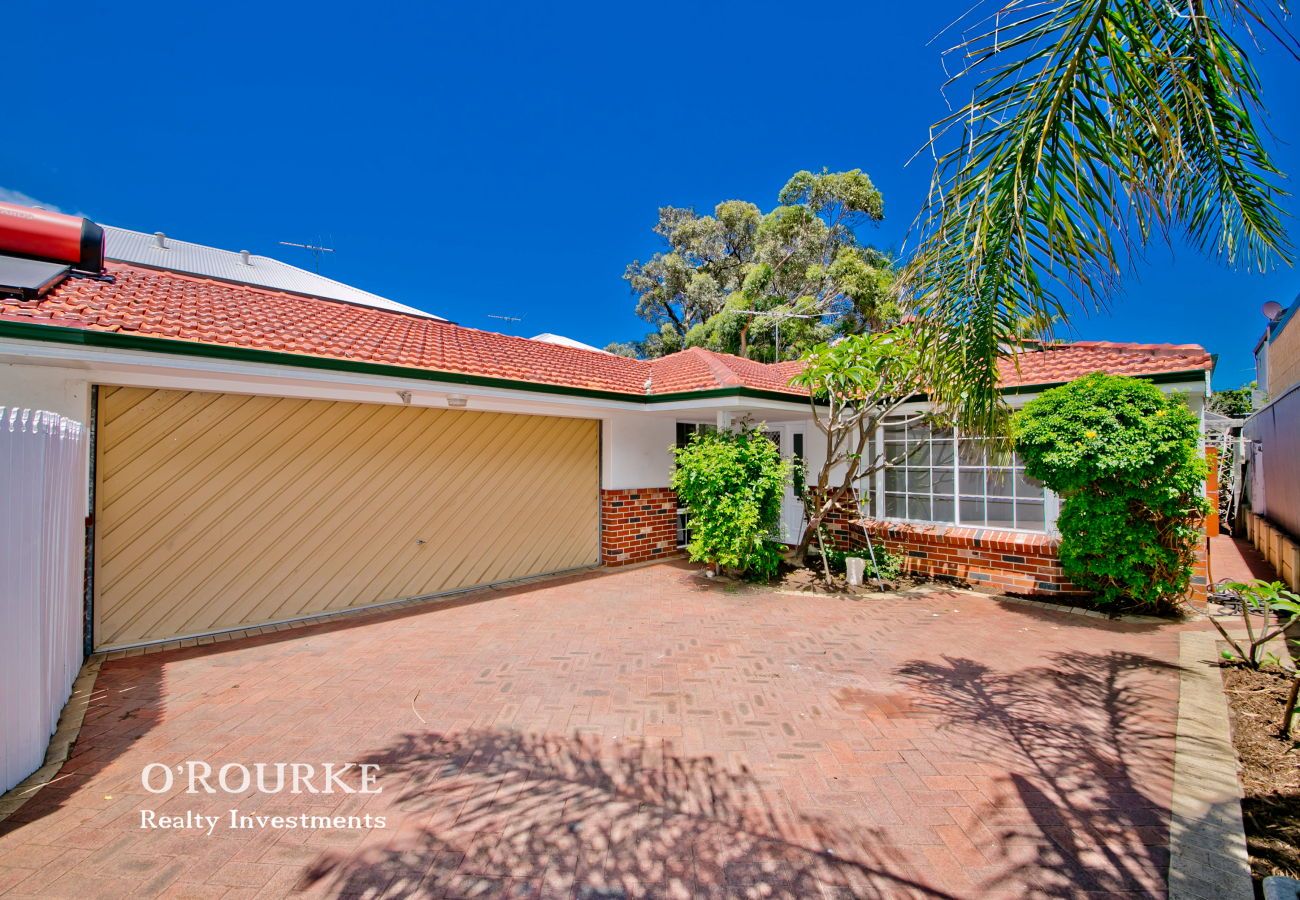 143b Grand Promenade, Doubleview WA 6018, Image 0