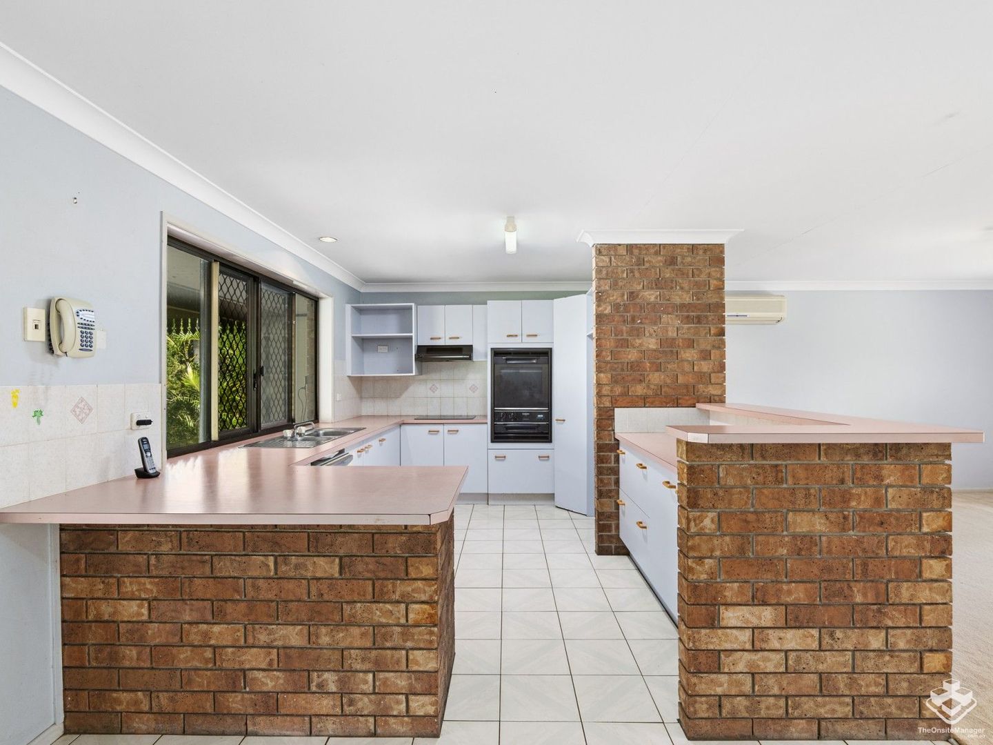 10 Executive Drive, Park Ridge QLD 4125 - House For Rent | Domain