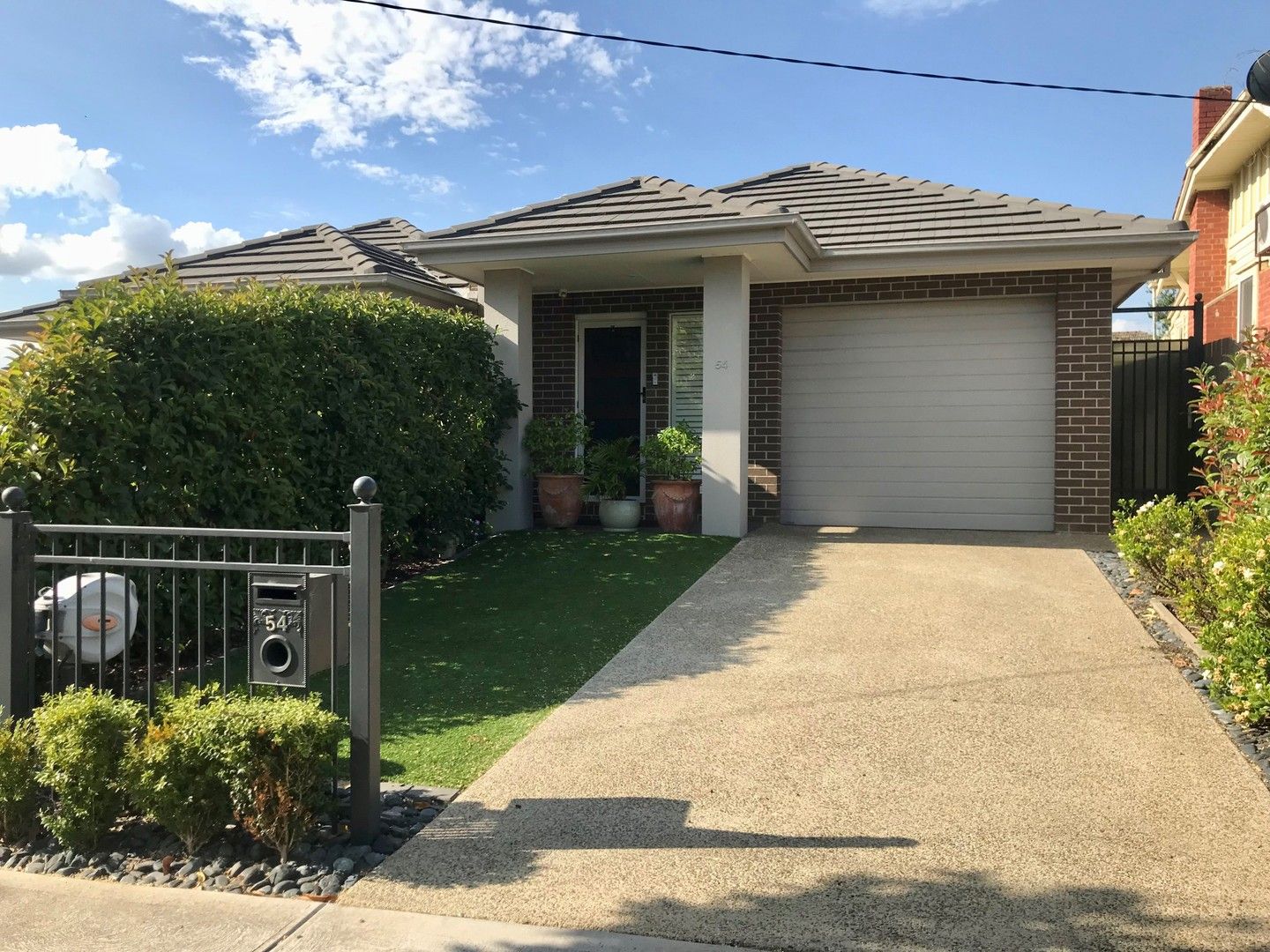 3 bedrooms House in 54 Williamson Ave STRATHMORE VIC, 3041