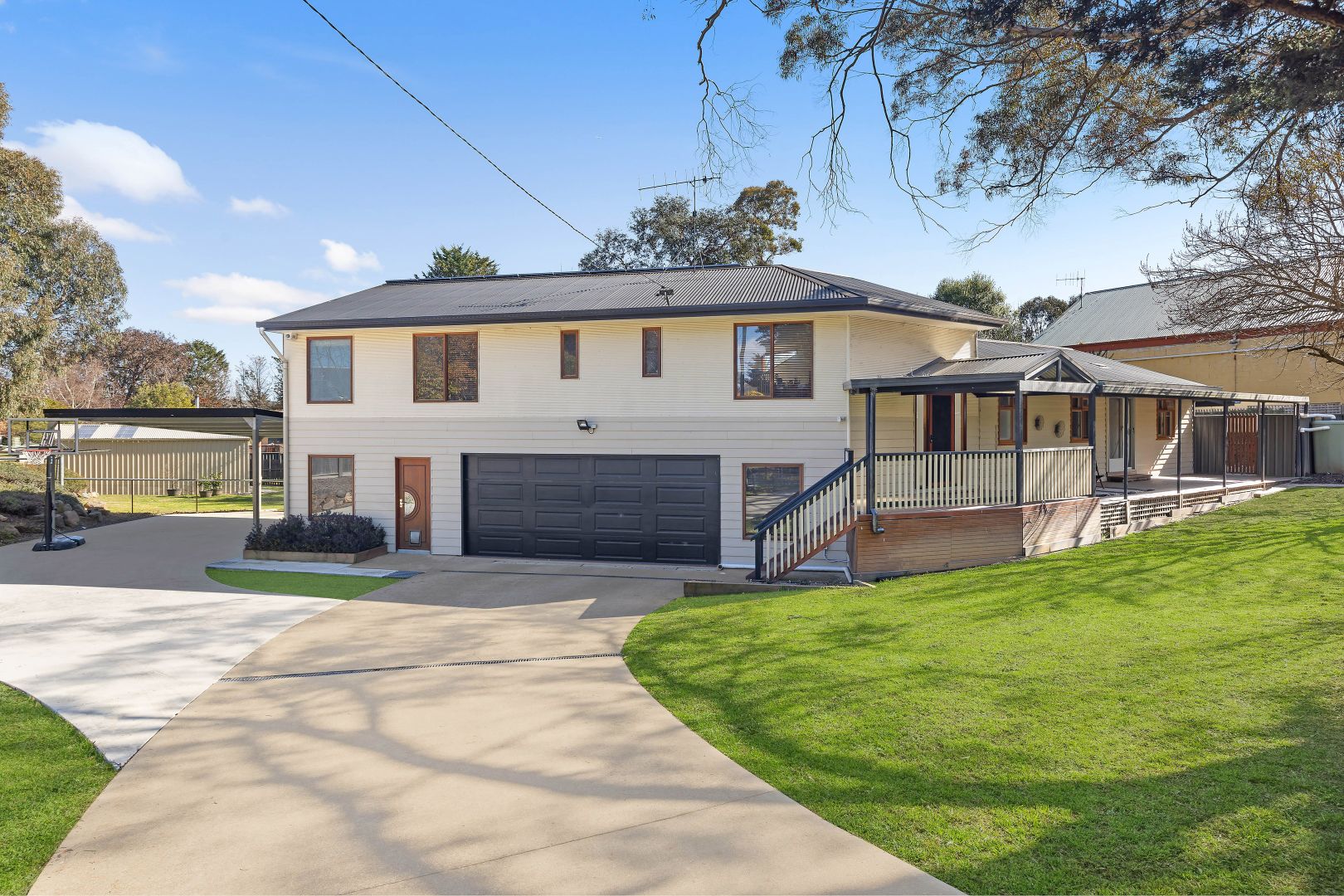 42 Bywong Street, Sutton NSW 2620, Image 2