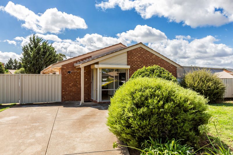 34 Stanley Crescent, Brookfield VIC 3338, Image 1