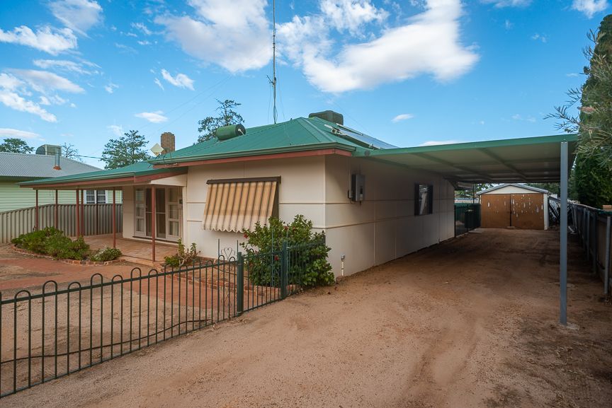 31 Maddock, Mukinbudin WA 6479 Domain