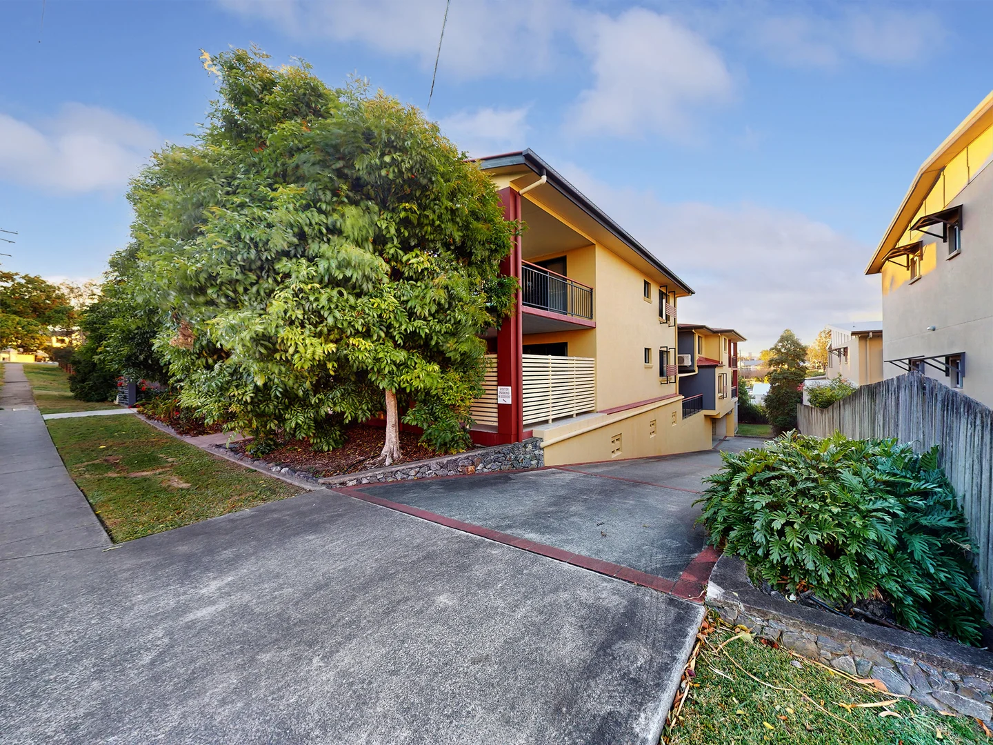 Additional image 4 of 2/23 Ridge Street, Greenslopes QLD 4120