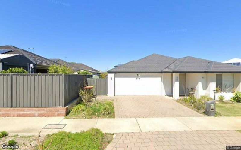 4 bedrooms House in 41 Berkshire Approach PIARA WATERS WA, 6112