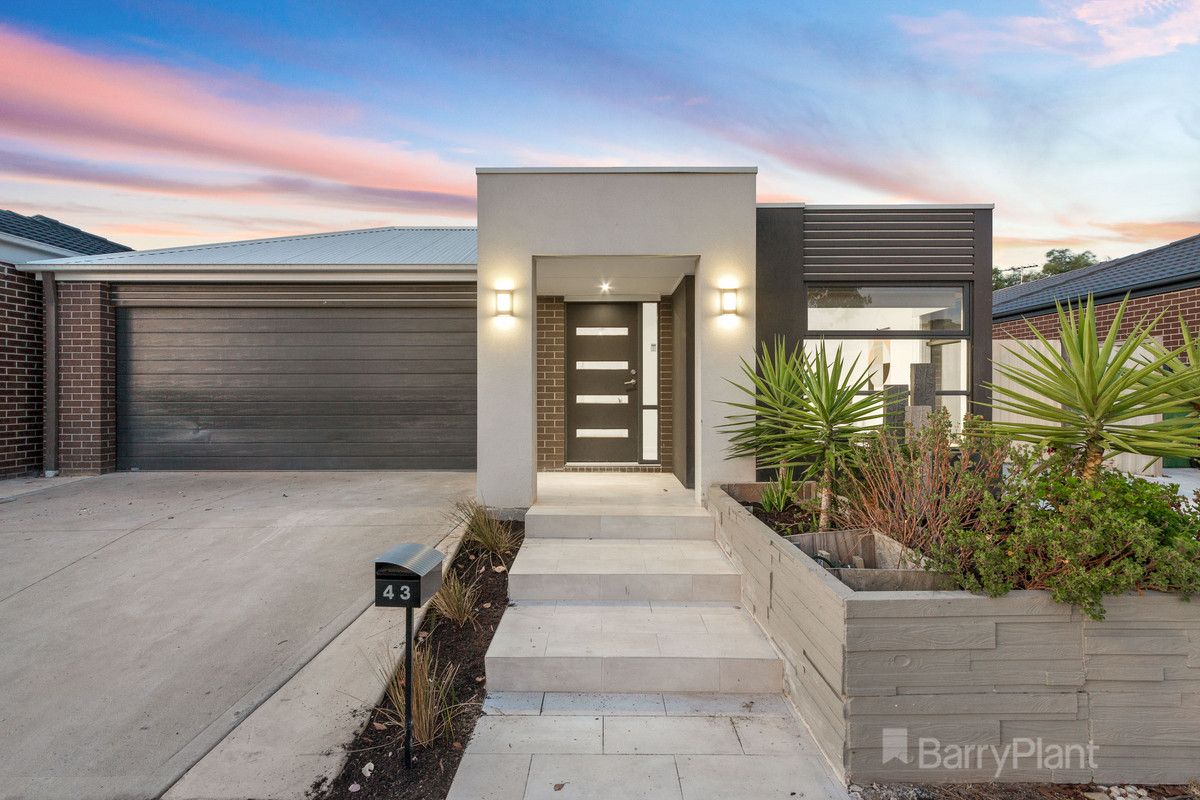 43 Willowtree Drive, Pakenham VIC 3810, Image 0