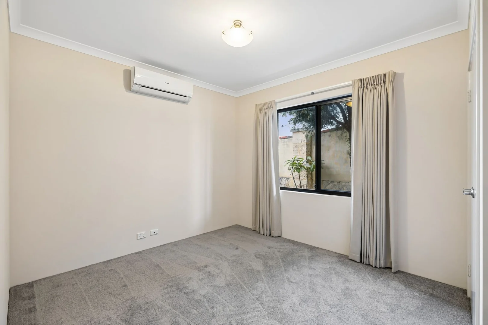 Additional image 20 of 2/228 Charlottes Vista, Ellenbrook WA 6069