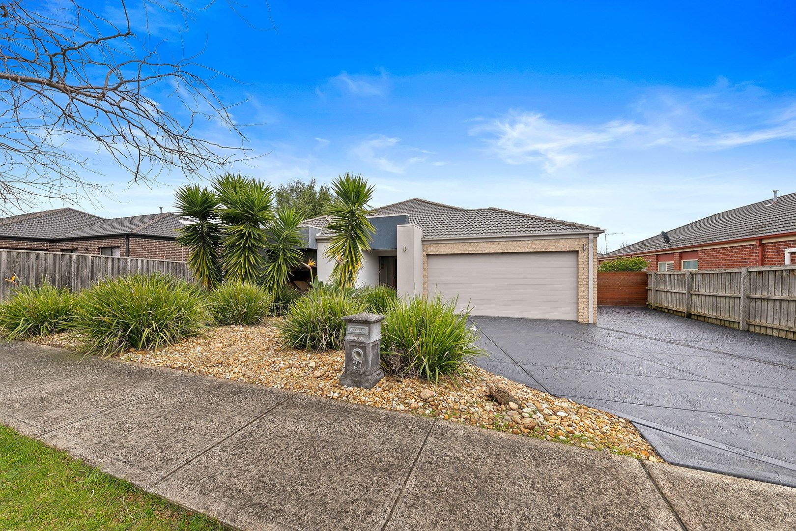 27 Leisurewood Drive, Berwick VIC 3806, Image 0