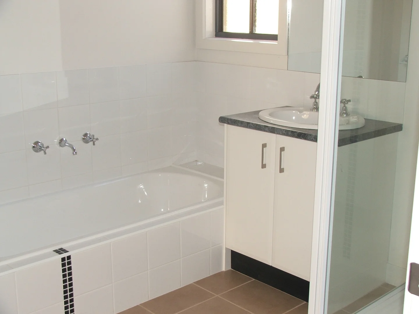 Additional image 5 of 1/36 Sanglen Tce, Belmont VIC 3216