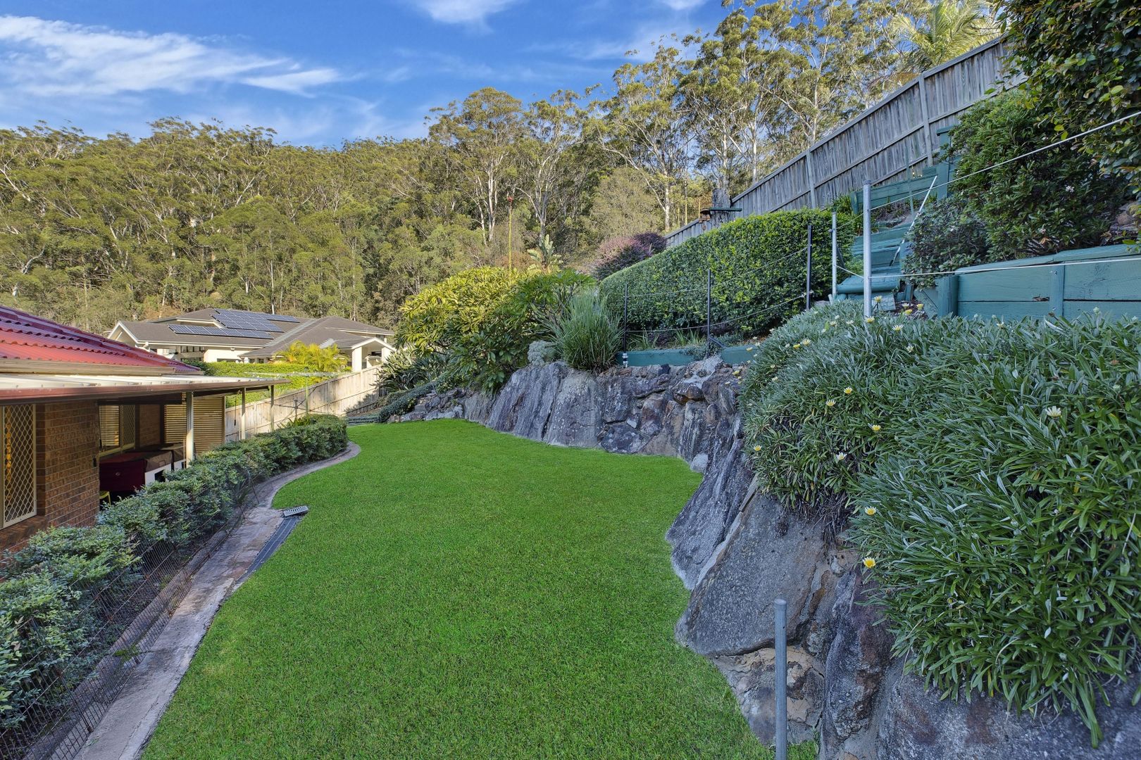 4 Thistle Glen Close, Green Point NSW 2251, Image 2