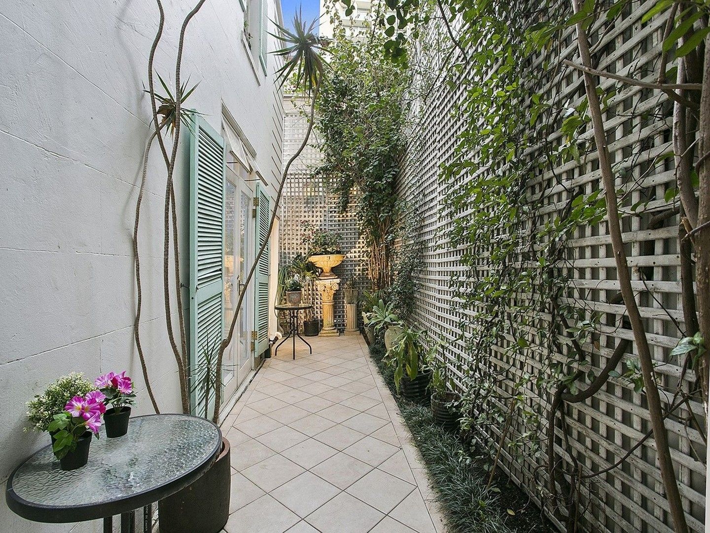 2 bedrooms Apartment / Unit / Flat in 1/24 Rosebank Street DARLINGHURST NSW, 2010
