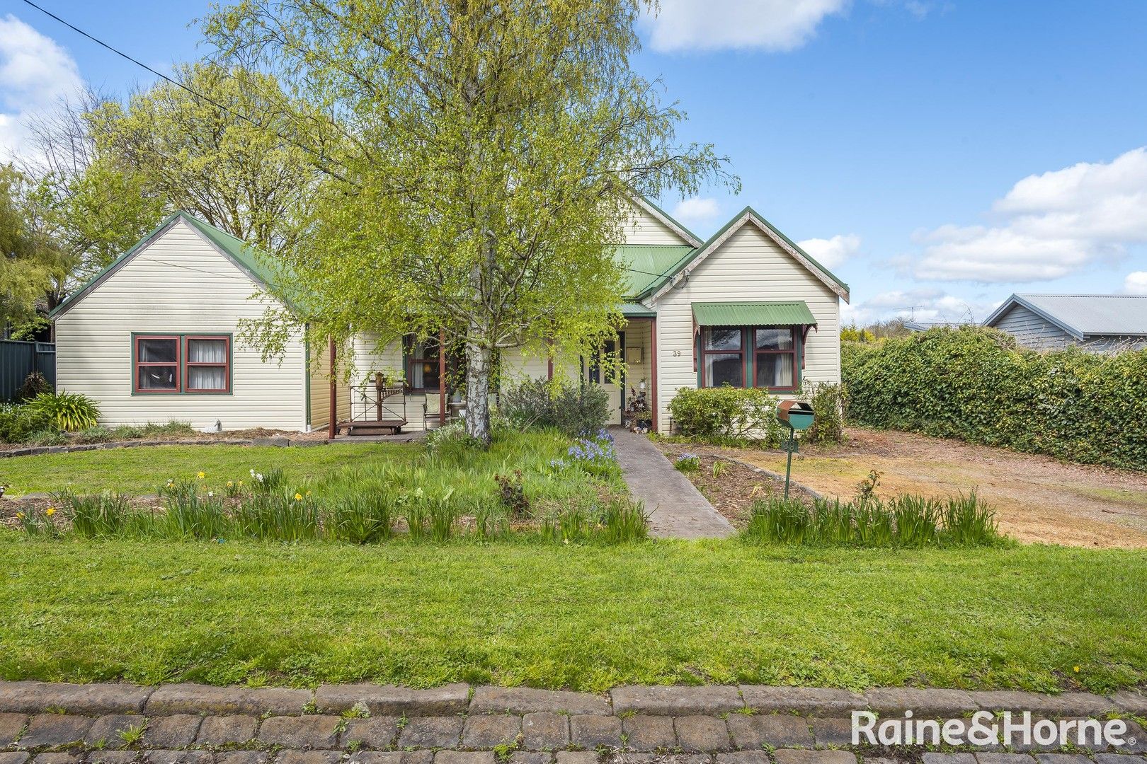 39 Jennings Street, Kyneton VIC 3444, Image 0