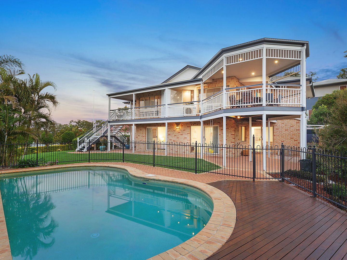 12 Woodgate Court, Ferny Hills Property History & Address Research