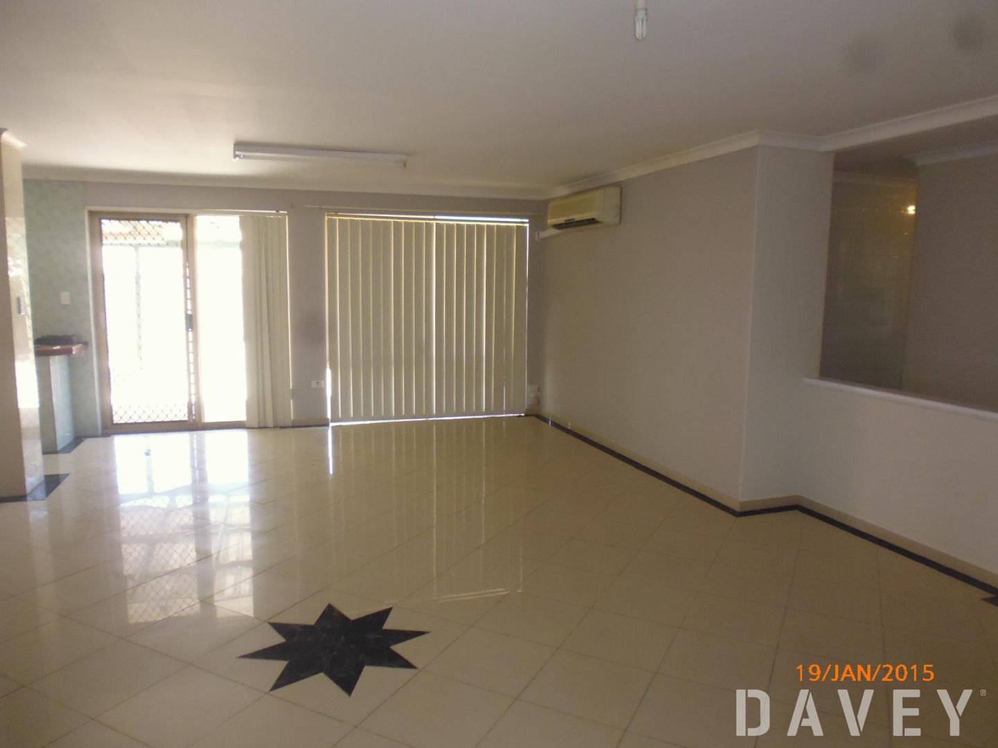 14 Griffon Way, Alexander Heights WA 6064 House For Rent 560 Domain