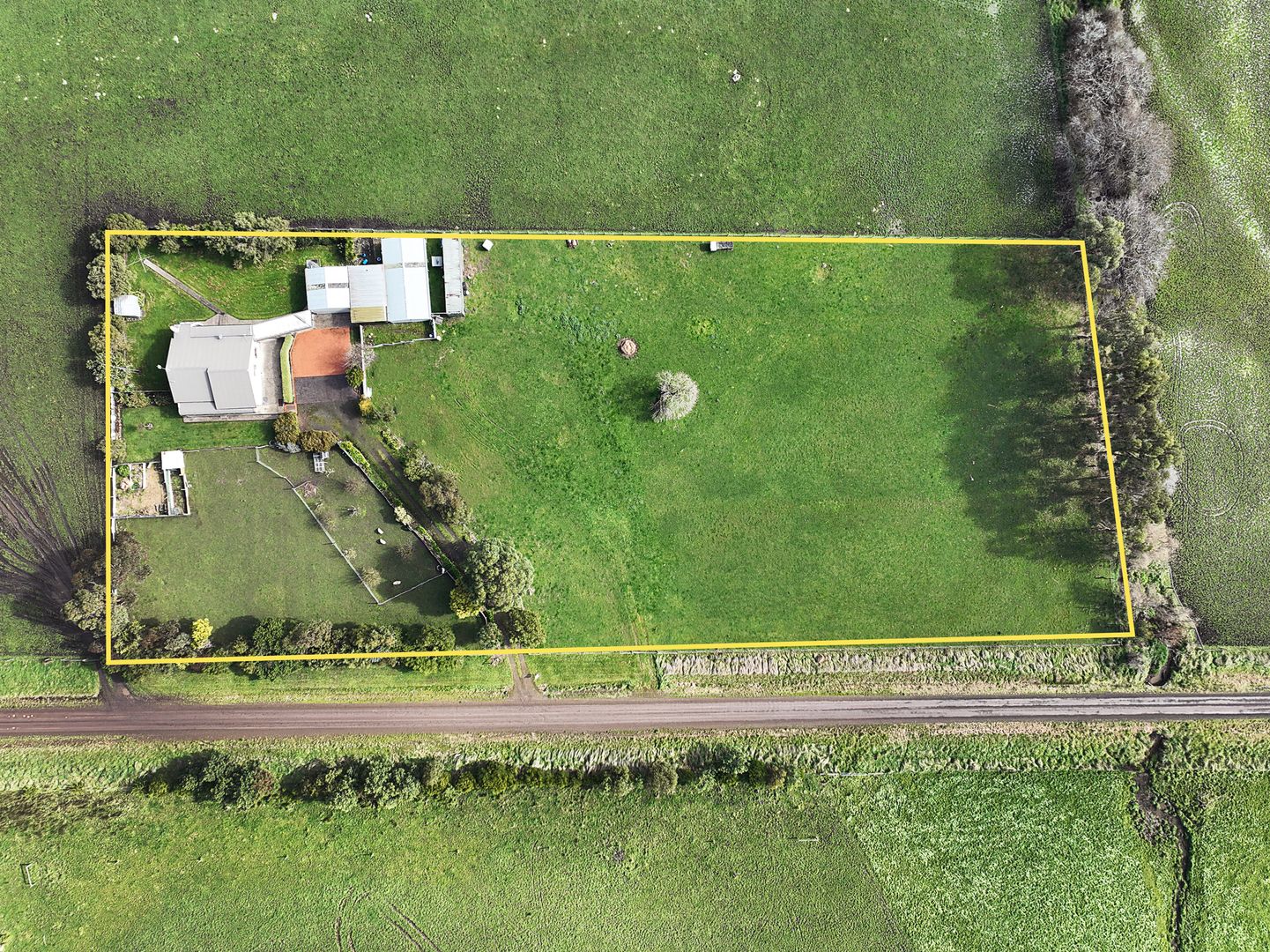 239 Nelsons Road, Elingamite North VIC 3266, Image 1