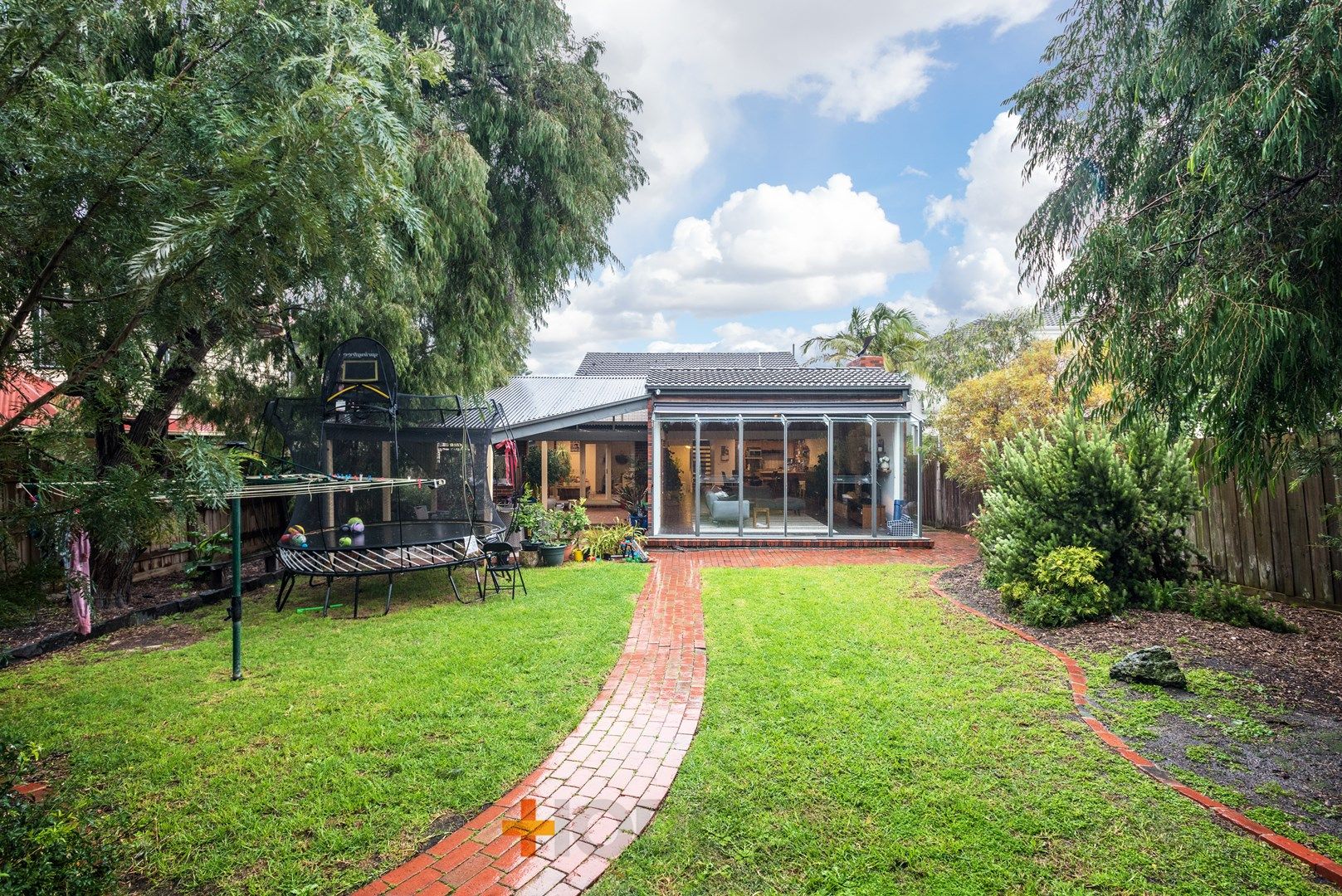 4 bedrooms House in 22 McIndoe Parade PARKDALE VIC, 3195