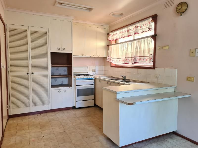 82 Orient Avenue, Mitcham VIC 3132 House For Rent 400 Domain