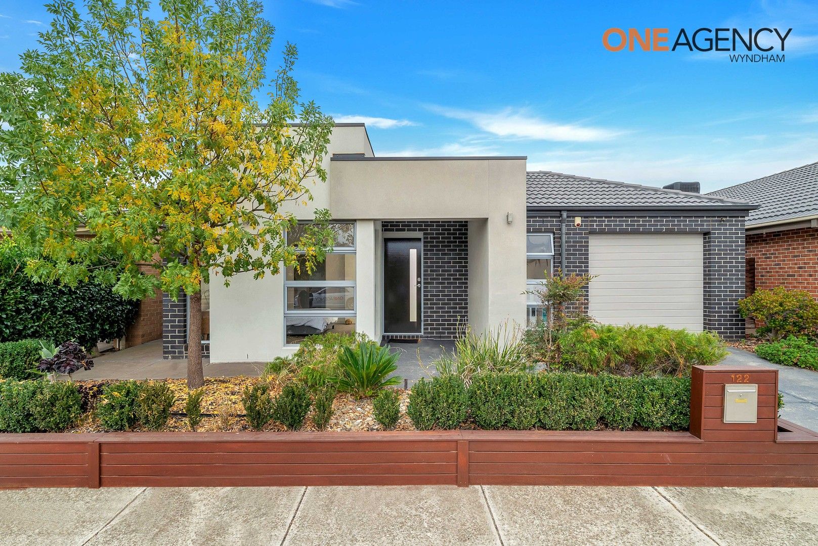 3 bedrooms House in 122 Inverell Parkway TARNEIT VIC, 3029