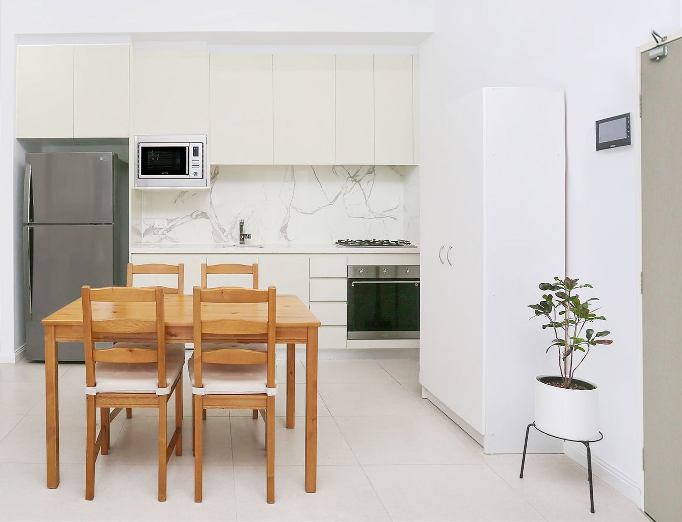 1 bedrooms Apartment / Unit / Flat in 123/44 Church Avenue MASCOT NSW, 2020