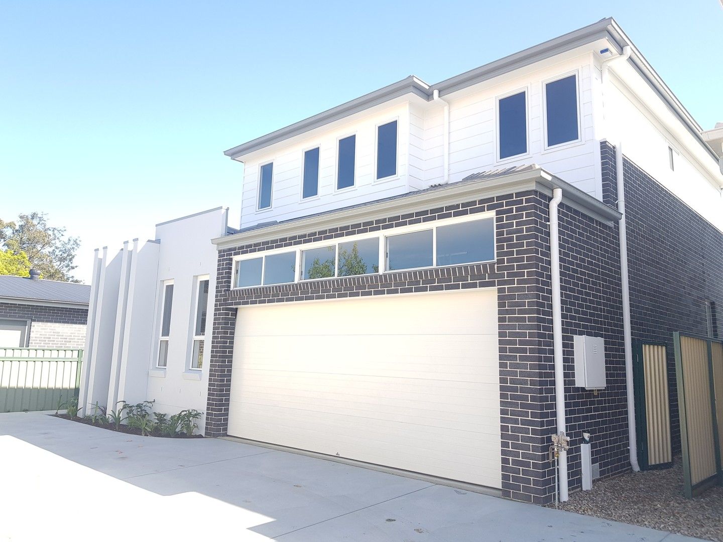 5 bedrooms House in 23A Veron Street FAIRFIELD EAST NSW, 2165