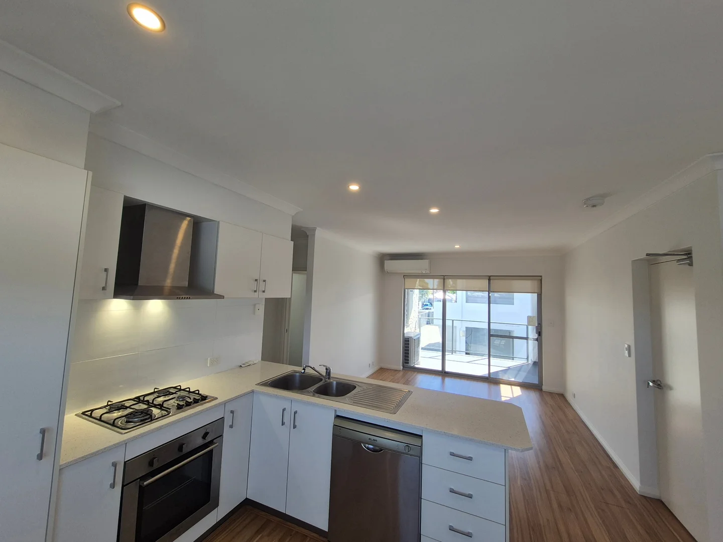 Additional image 9 of unit 5/360 Hardey Road, Cloverdale WA 6105