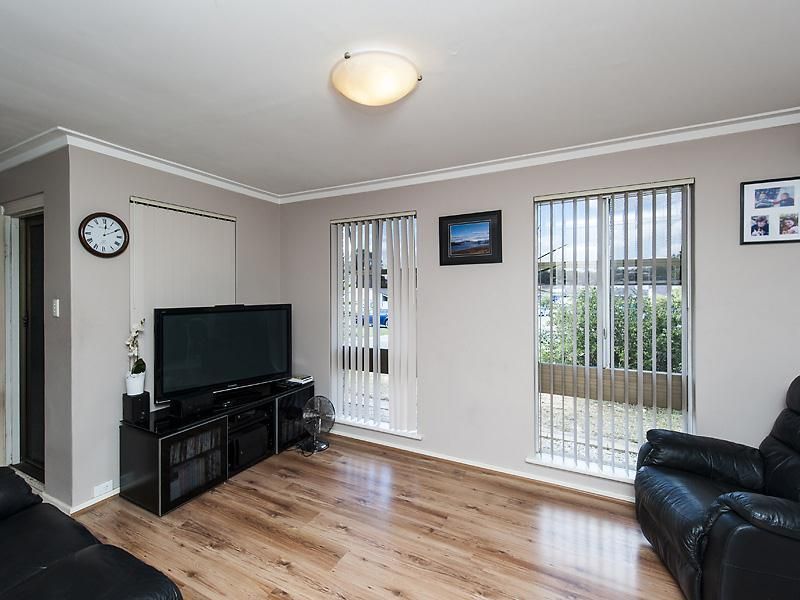 66B Leichhardt Avenue, Padbury WA 6025, Image 2