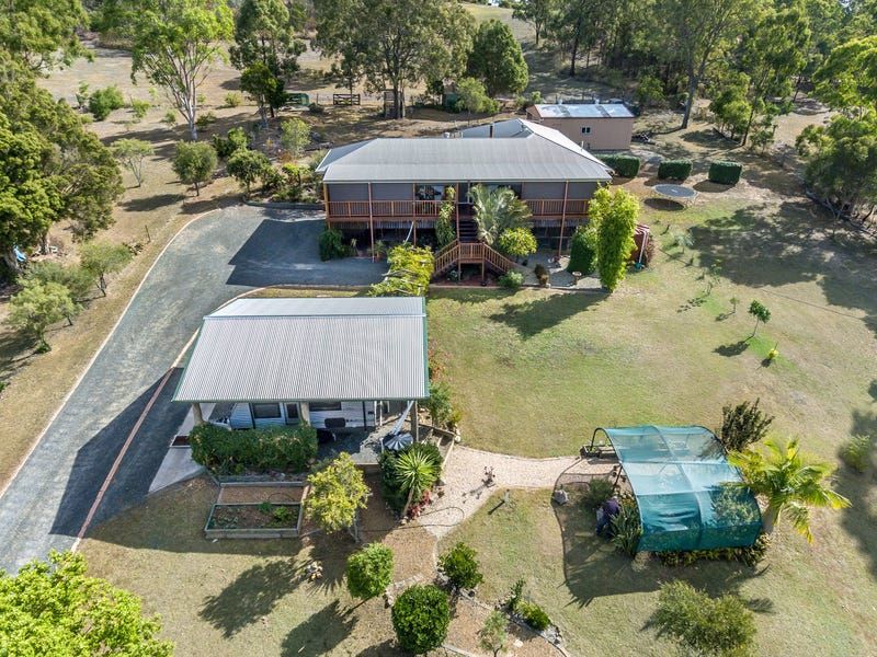 11 East Side Road, Crows Nest QLD 4355