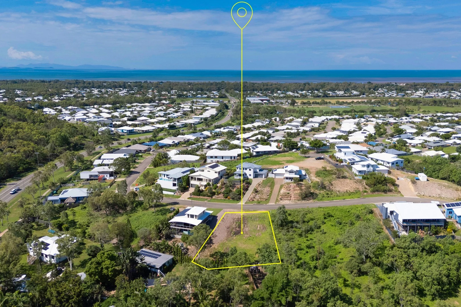 41 Deedes Crescent, Bushland Beach QLD 4818
